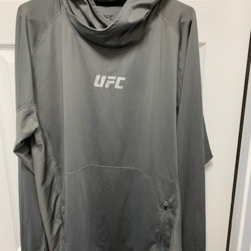 UFC MENS HOODIE